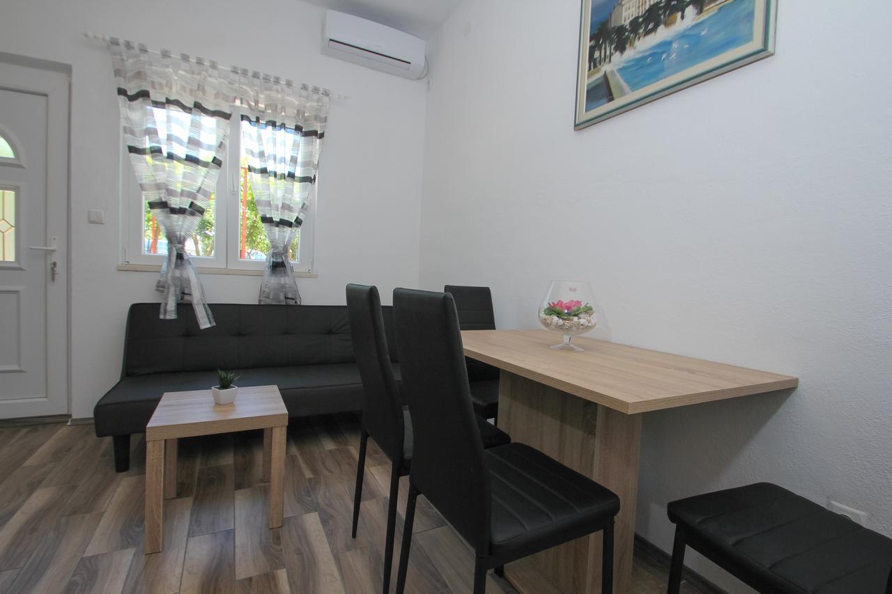 Apartment Afrodita Каштела Экстерьер фото