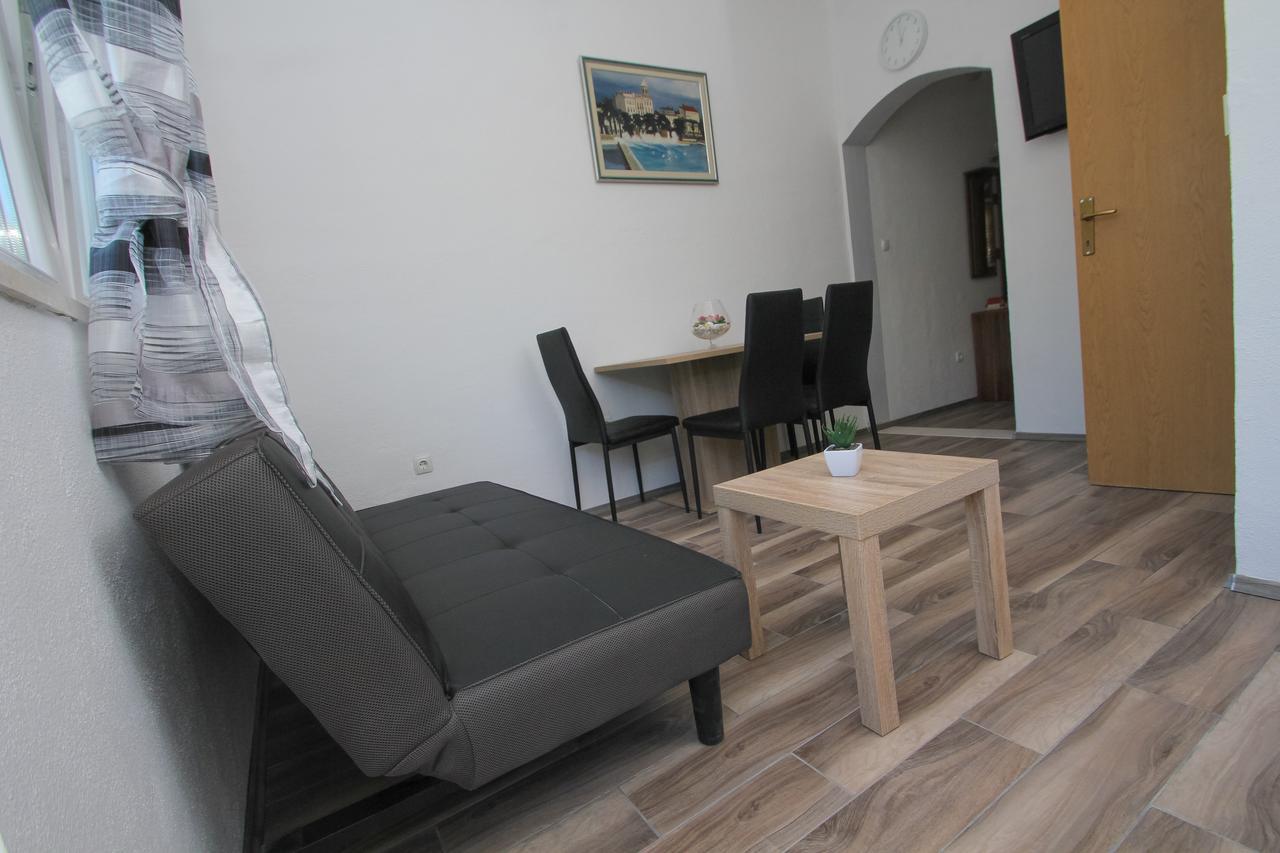 Apartment Afrodita Каштела Экстерьер фото